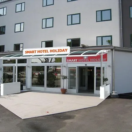 酒店 斯玛特假日酒店 4*