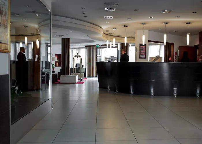 ホテル スマート ホリデイ メストレ