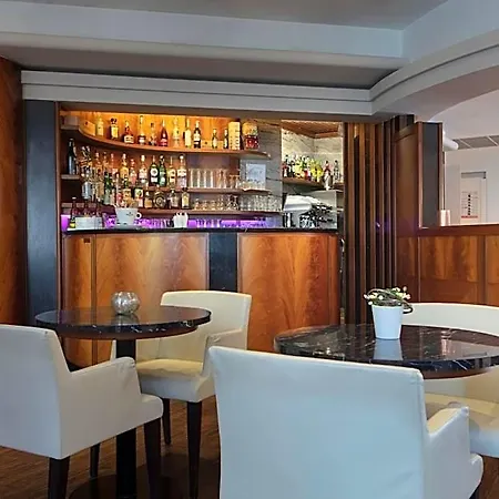 Smart Hotel 4*