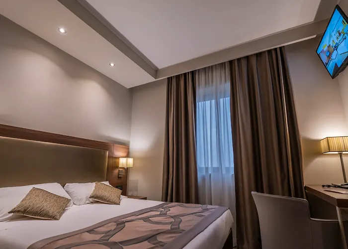 斯玛特假日酒店 4*