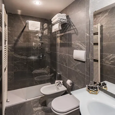 Hotel Smart 4*